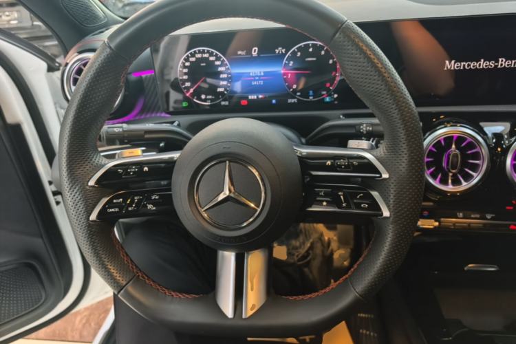 Used Mercedes-Benz A-Class 2024 A 200 L Fashion Model Steering Wheel