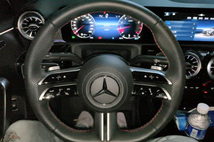 Used Mercedes-Benz A-Class 2024 Updated A 200 L Fashion Version Steering Wheel