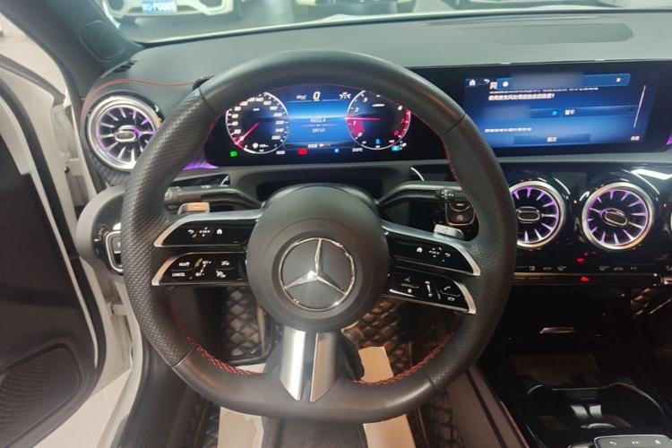 Used Mercedes-Benz A-Class 2024 A 200 L Fashion Model Steering Wheel