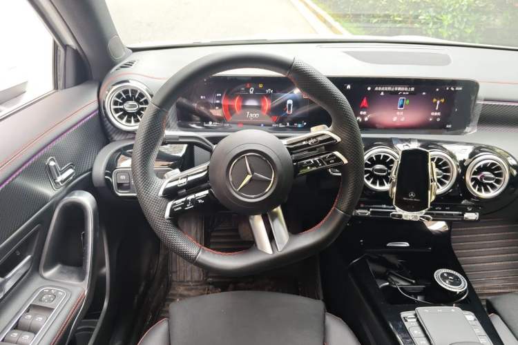 Used Mercedes-Benz A-Class 2024 A 200 L Fashion Model Steering Wheel