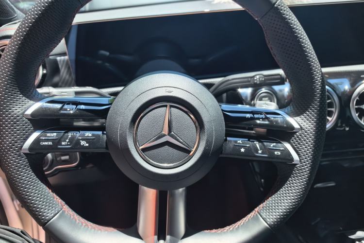 Used Mercedes-Benz A-Class 2024 Updated A 200 L Fashion Version Steering Wheel