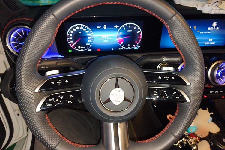Used Mercedes-Benz A-Class 2024 Updated A 200 L Fashion Version Steering Wheel