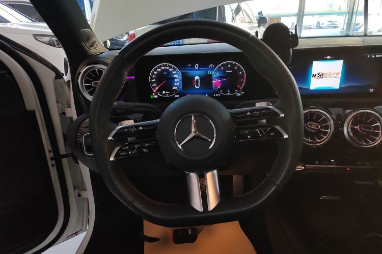 Used Mercedes-Benz A-Class 2024 A 200 L Fashion Model Steering Wheel