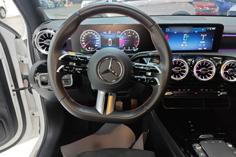 Used Mercedes-Benz A-Class 2024 A 200 L Fashion Model Steering Wheel