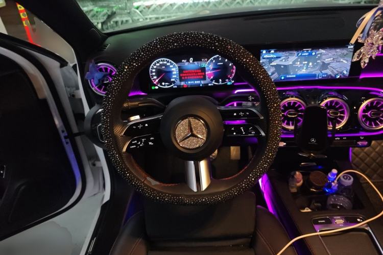 Used Mercedes-Benz A-Class 2024 Updated A 200 L Fashion Version Steering Wheel