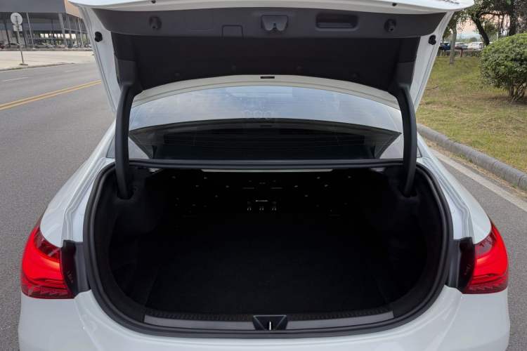 Used Mercedes-Benz A-Class 2024 A 200 L Fashion Model Trunk