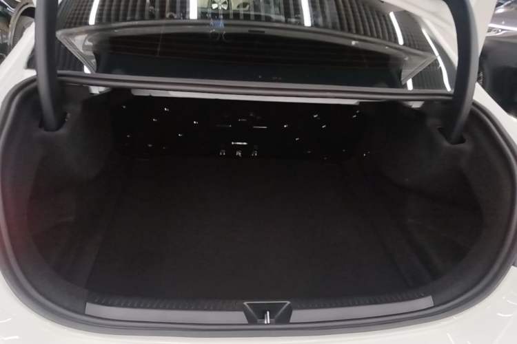 Used Mercedes-Benz A-Class 2024 Updated A 200 L Fashion Version Trunk
