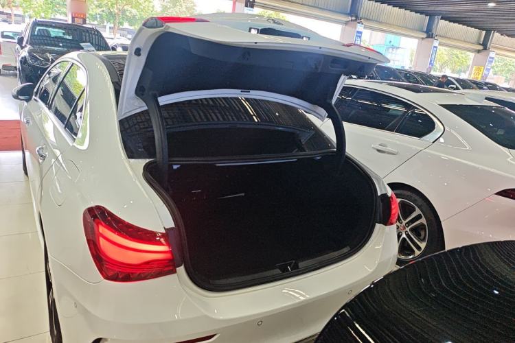 Used Mercedes-Benz A-Class 2024 Updated A 200 L Fashion Version Trunk