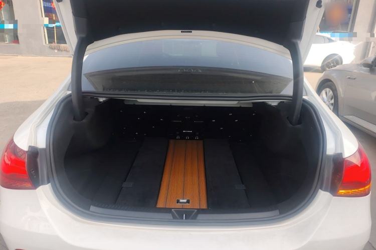 Used Mercedes-Benz A-Class 2024 Updated A 200 L Fashion Version Trunk
