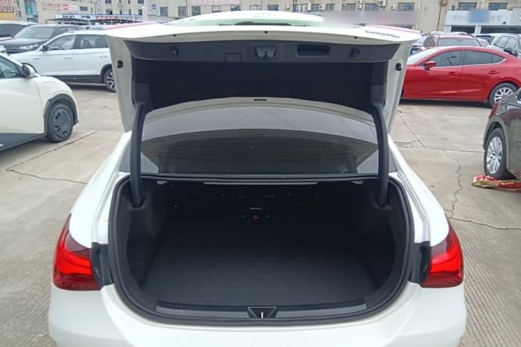 Used Mercedes-Benz A-Class 2024 Updated A 200 L Fashion Version Trunk