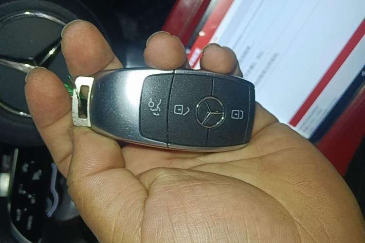 Used Mercedes-Benz A-Class 2024 Updated A 200 L Fashion Version Vehicle Key