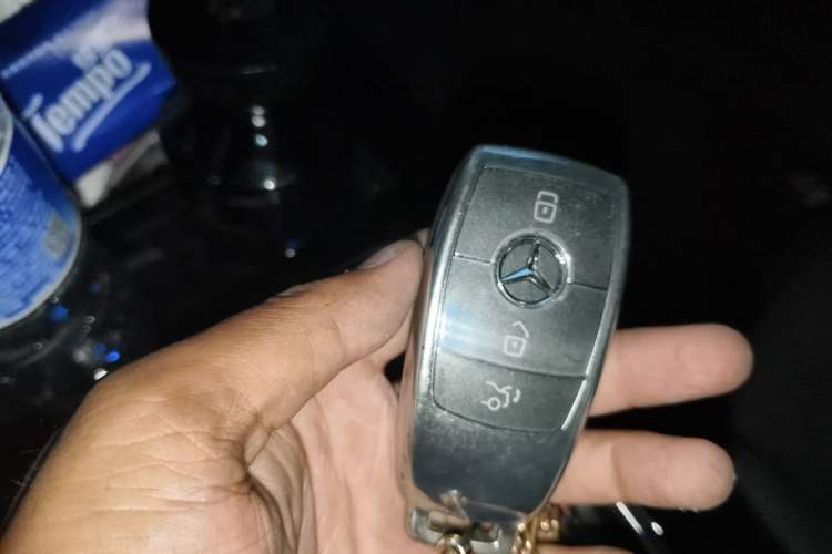 Used Mercedes-Benz A-Class 2024 Updated A 200 L Fashion Version Vehicle Key