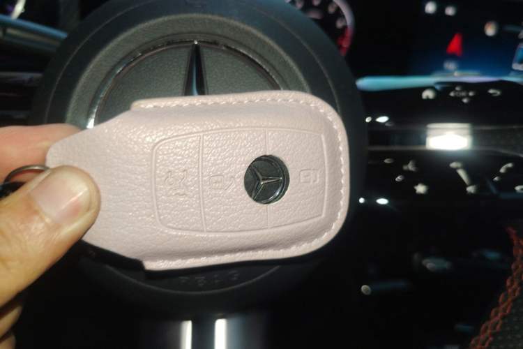 Used Mercedes-Benz A-Class 2024 Updated A 200 L Fashion Version Vehicle Key