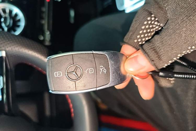 Used Mercedes-Benz A-Class 2024 Updated A 200 L Fashion Version Vehicle Key