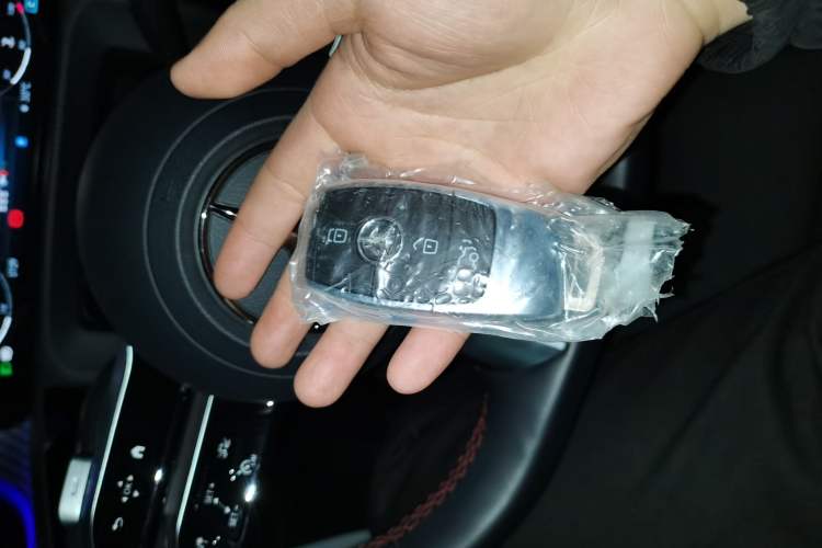 Used Mercedes-Benz A-Class 2024 Updated A 200 L Fashion Version Vehicle Key