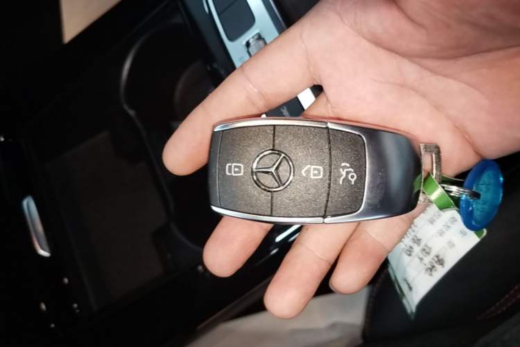 Used Mercedes-Benz A-Class 2024 Updated A 200 L Fashion Version Vehicle Key