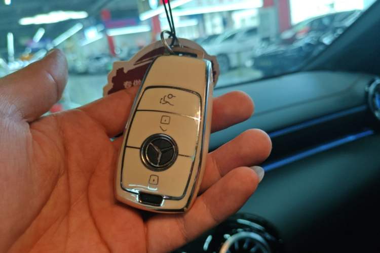Used Mercedes-Benz A-Class 2024 Updated A 200 L Fashion Version Vehicle Key