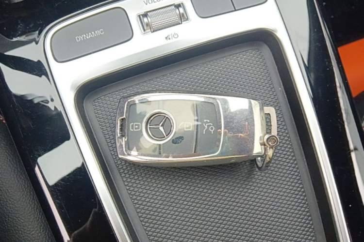 Used Mercedes-Benz A-Class 2024 Updated A 200 L Fashion Version Vehicle Key