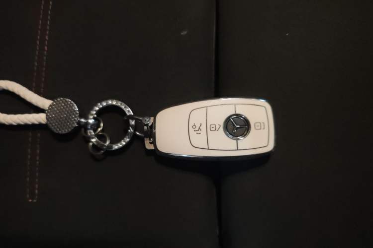 Used Mercedes-Benz A-Class 2024 Updated A 200 L Fashion Version Vehicle Key