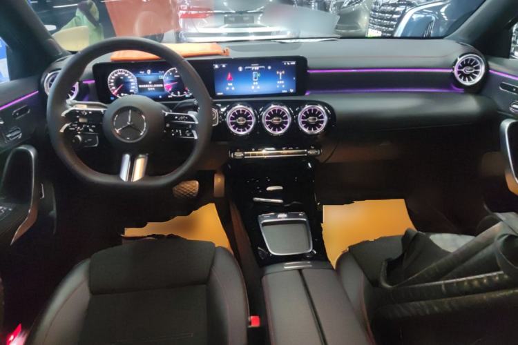 Used Mercedes-Benz A-Class 2025 A 200 L Fashion Model Center Console