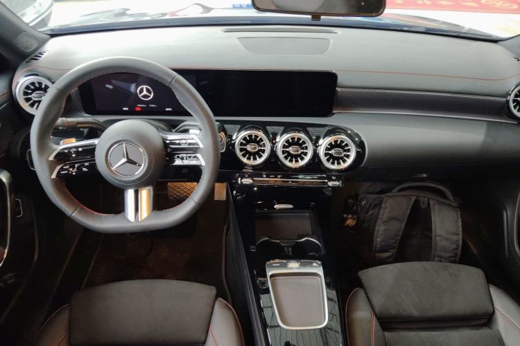 Used Mercedes-Benz A-Class 2025 A 200 L Fashion Model Center Console