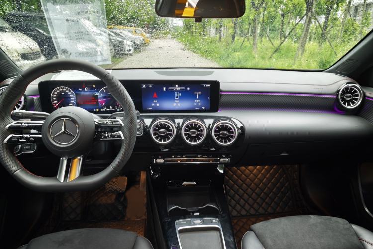 Used Mercedes-Benz A-Class 2025 A 200 L Fashion Model Center Console
