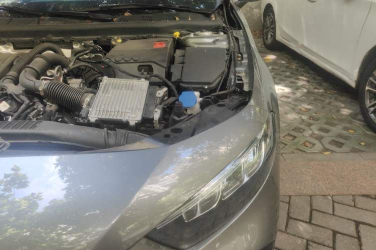 Used Mercedes-Benz A-Class 2025 A 200 L Fashion Model Engine Bay Left