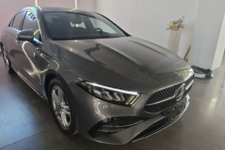 Used Mercedes-Benz A-Class 2025 A 180 L Front Right 45 Deg