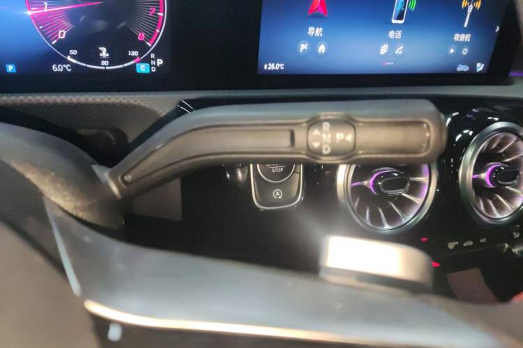 Used Mercedes-Benz A-Class 2025 A 200 L Fashion Model Gear Lever