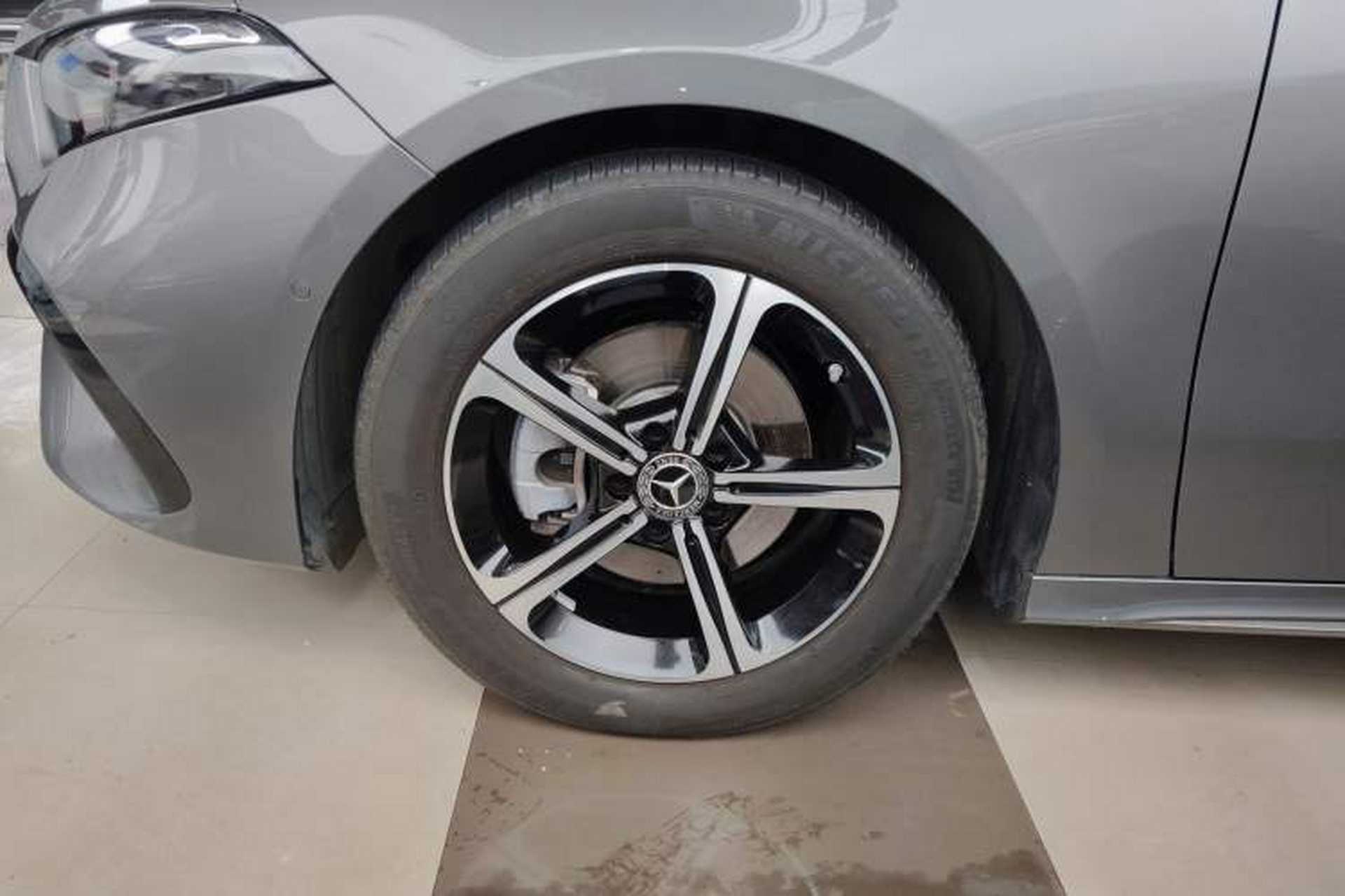 Used Mercedes-Benz A-Class 2025 A 200 L Fashion Model Left Front Wheel Hub