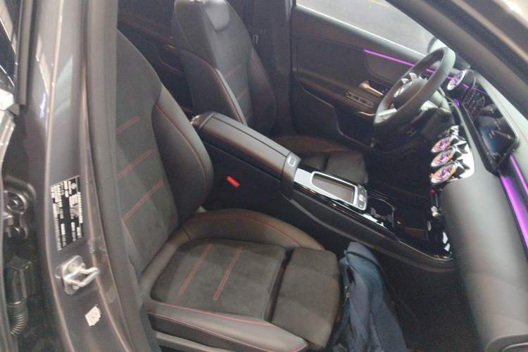 Used Mercedes-Benz A-Class 2025 A 200 L Fashion Model Right Front Seat