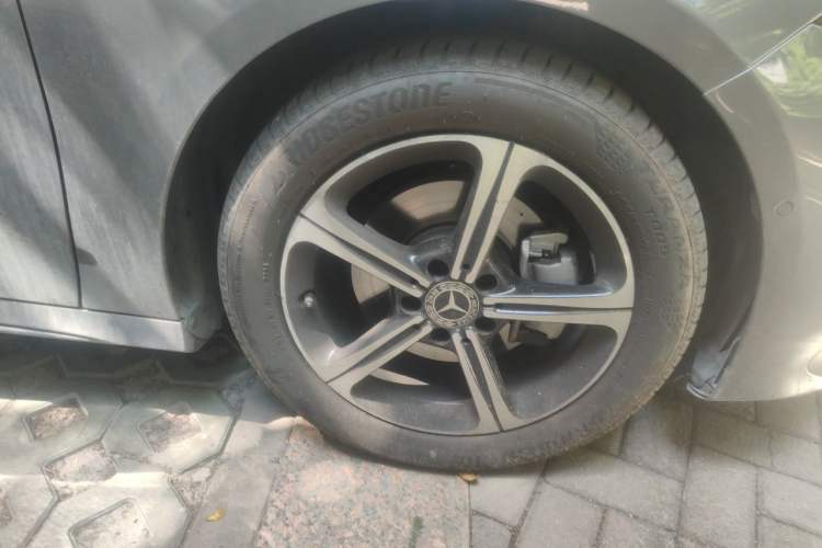 Used Mercedes-Benz A-Class 2025 A 200 L Fashion Model Right Front Wheel Hub