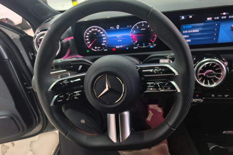 Used Mercedes-Benz A-Class 2025 A 200 L Fashion Model Steering Wheel