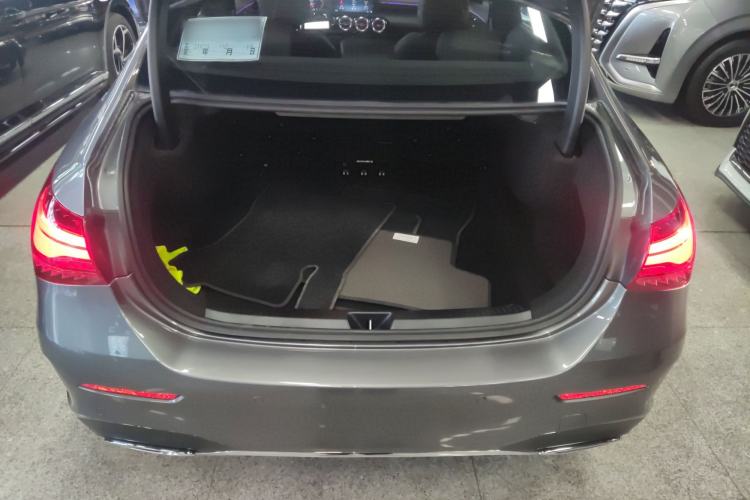Used Mercedes-Benz A-Class 2025 A 200 L Fashion Model Trunk
