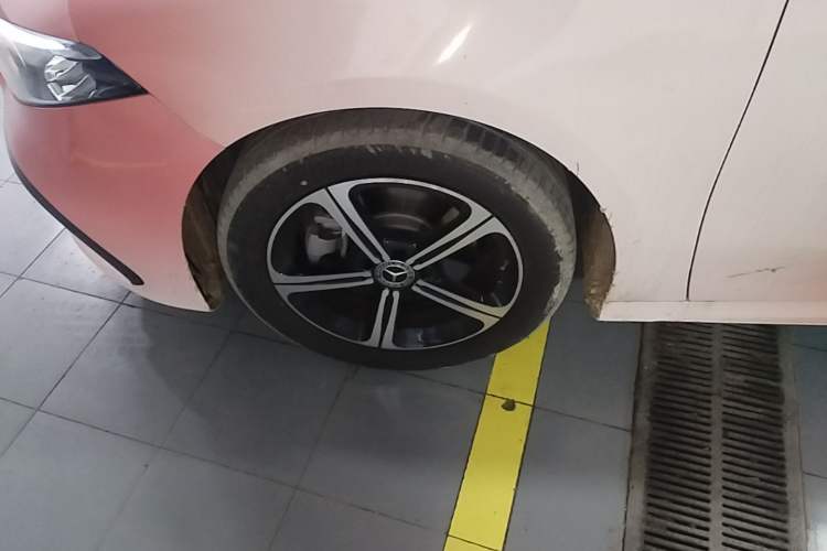 Used Mercedes-Benz A-Class 2025 A 200 L Fashion Model Left Front Wheel Hub