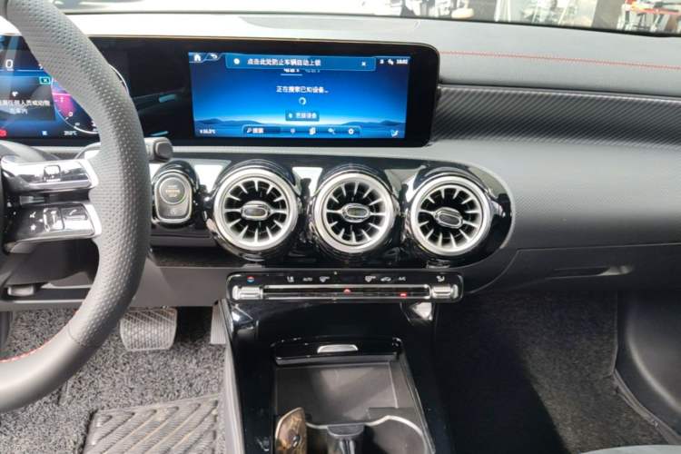 Used Mercedes-Benz A-Class 2025 A 200 L Fashion Model Audio And AC Panel