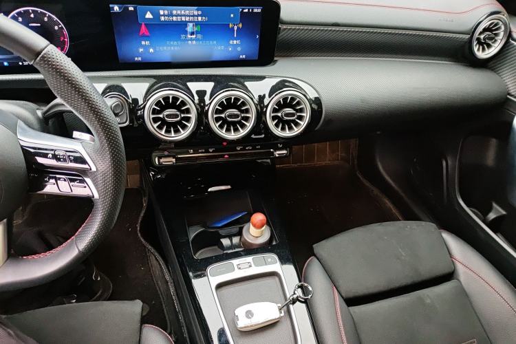 Used Mercedes-Benz A-Class 2025 A 200 L Fashion Model Audio And AC Panel