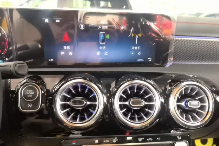 Used Mercedes-Benz A-Class 2025 A 200 L Fashion Model Audio And AC Panel