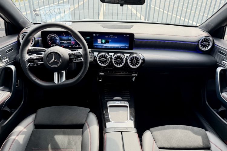 Used Mercedes-Benz A-Class 2025 A 200 L Fashion Model Audio And AC Panel