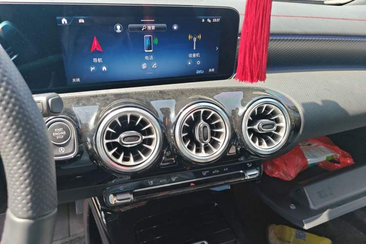Used Mercedes-Benz A-Class 2025 A 200 L Fashion Model Audio And AC Panel