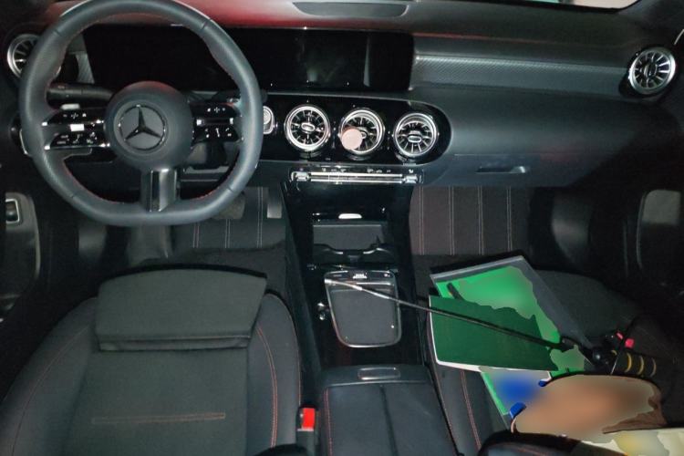 Used Mercedes-Benz A-Class 2025 A 200 L Fashion Model Center Console
