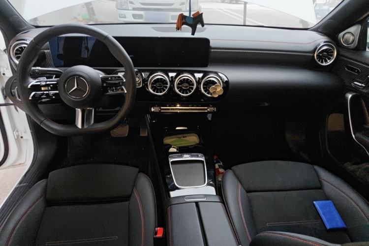 Used Mercedes-Benz A-Class 2025 A 200 L Fashion Model Center Console