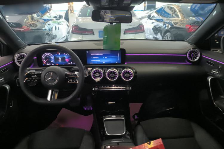 Used Mercedes-Benz A-Class 2025 A 200 L Fashion Model Center Console