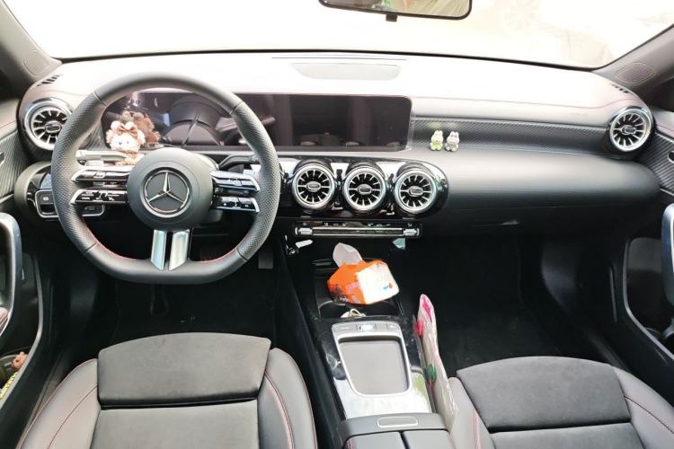 Used Mercedes-Benz A-Class 2025 A 200 L Fashion Model Center Console