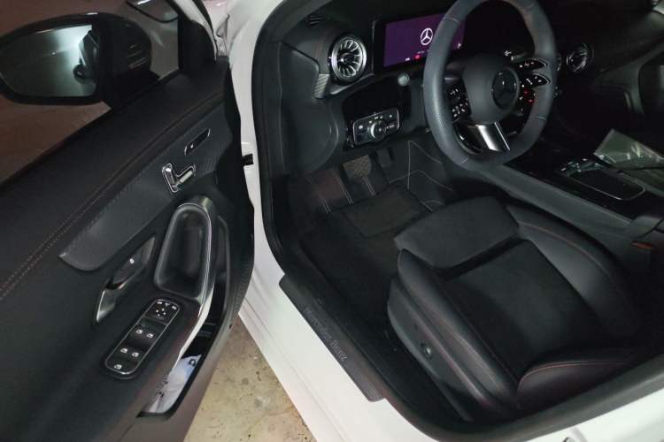 Used Mercedes-Benz A-Class 2025 A 200 L Fashion Model Driver Seat
