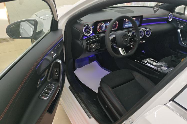 Used Mercedes-Benz A-Class 2025 Facelifted A 200 L Fashion Edition Driver Seat