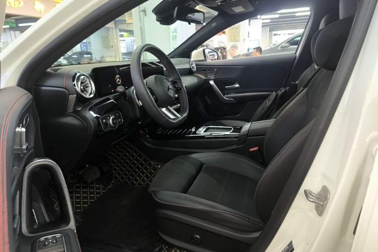 Used Mercedes-Benz A-Class 2025 A 200 L Fashion Model Driver Seat