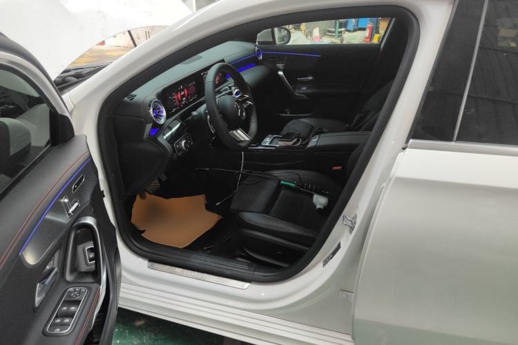 Used Mercedes-Benz A-Class 2025 Facelifted A 200 L Fashion Edition Driver Seat