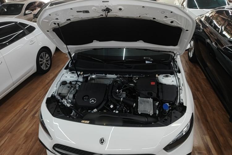 Used Mercedes-Benz A-Class 2025 A 200 L Fashion Model Engine Bay