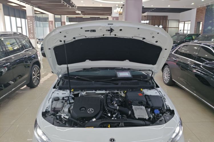 Used Mercedes-Benz A-Class 2025 Facelifted A 200 L Fashion Edition Engine Bay